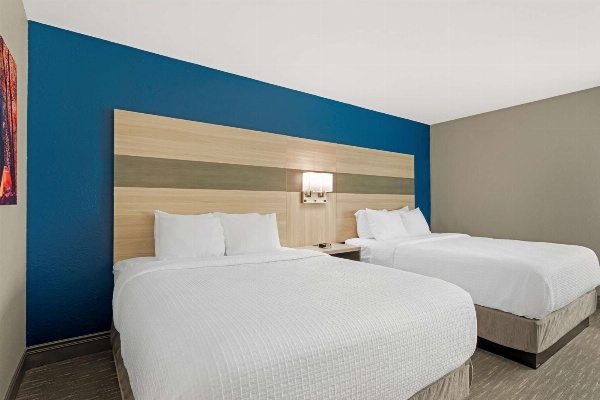 Best Western Plus Magnolia Inn & Suites image 6